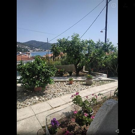 Apartamento Elthimias2 Poros Town Exterior foto